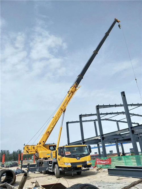 东源县超高层建筑钢结构吊装案例